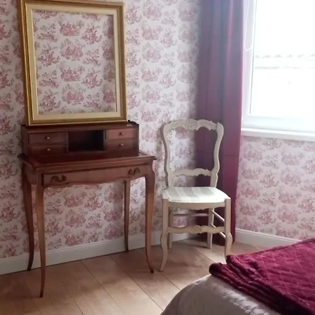 Maison A 200 M De La Casa vacanze *